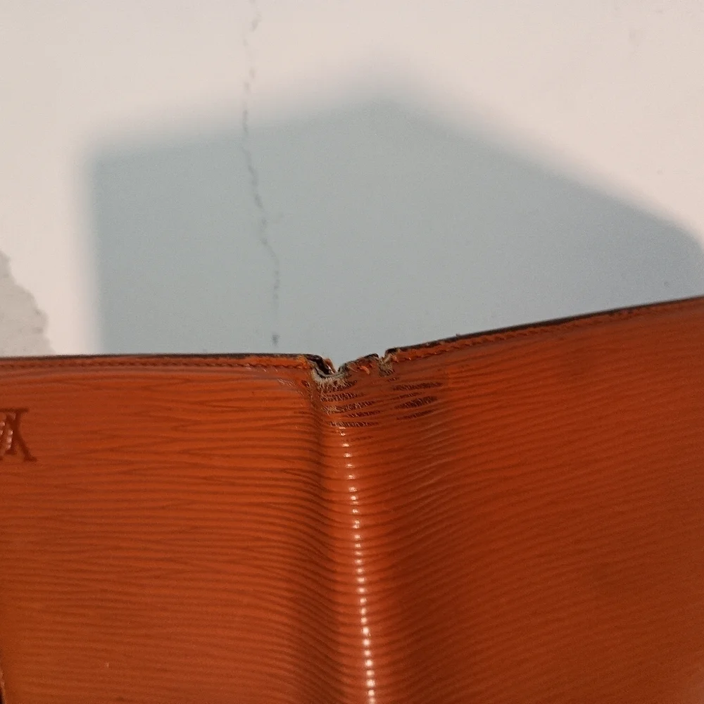 Authentic Louis Vuitton Wallet EPI Brown Authentic For Men